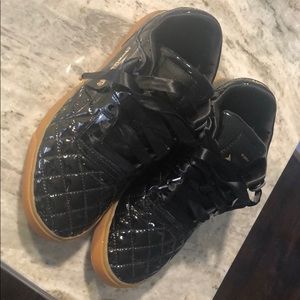 REEBOK CLASSICS quilted patent sneakers